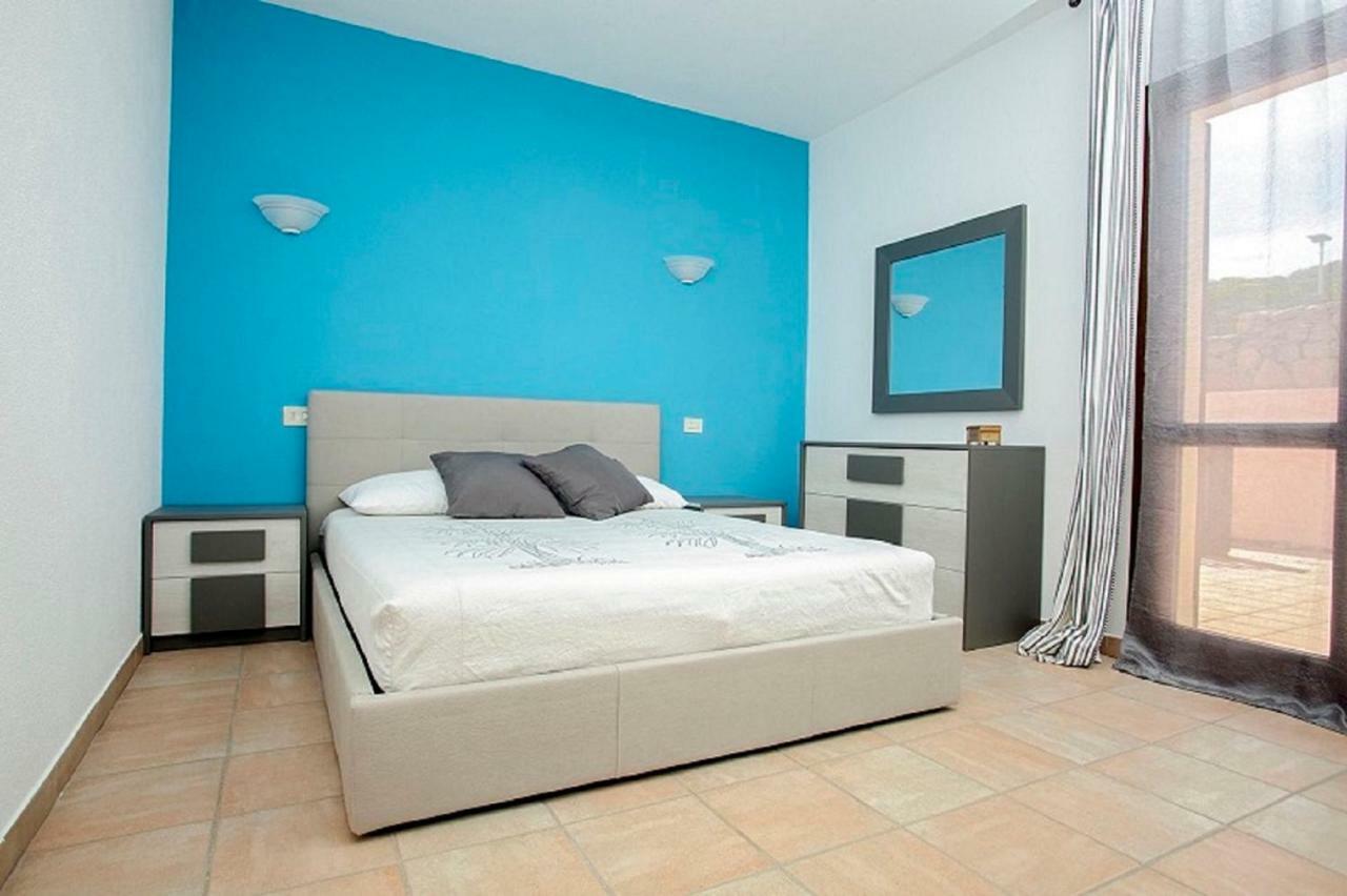 Bilocale Via Umbria Apartman Santa Teresa Gallura Kültér fotó